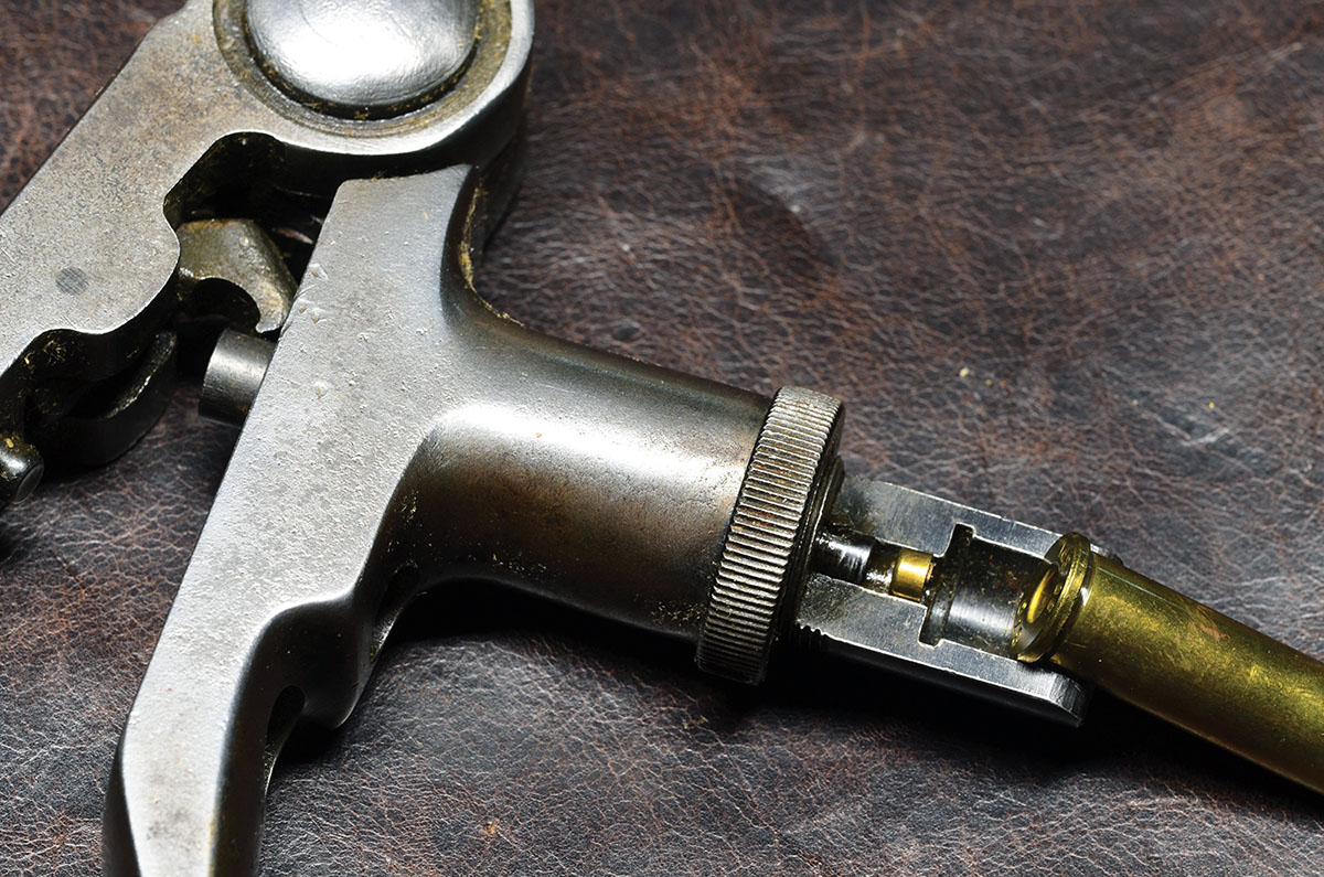 Repriming with the 310 is simple enough, although it requires steady hands and dexterity with tweezers.